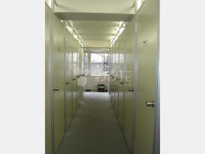 ２階各部屋入口【矢板ビル】