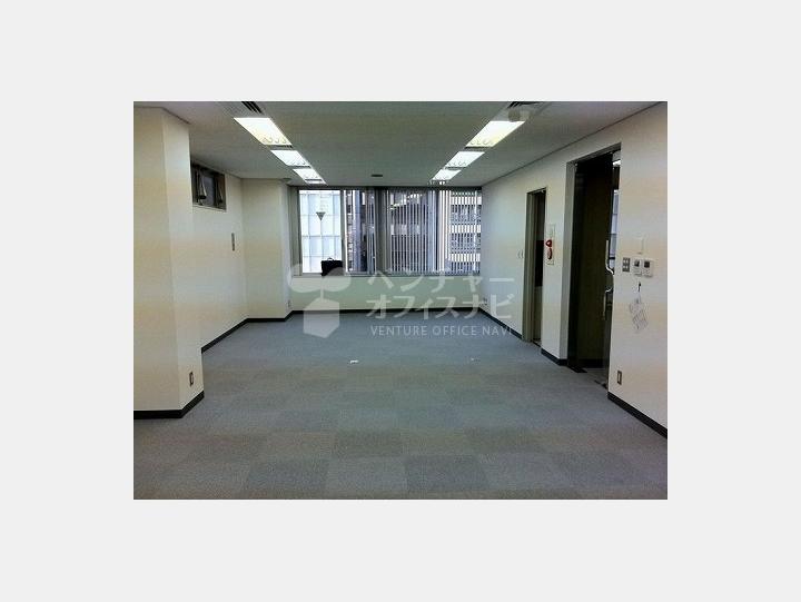 オフィス内☆※同ビル内別階を参考にしている場合がございますので予めご了承下さい。【コカドビル】