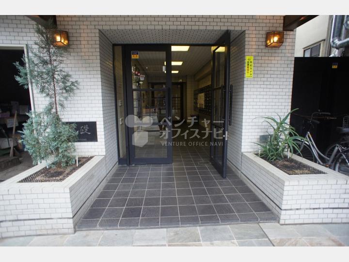 入口【グローリア初穂新宿Ⅲ】