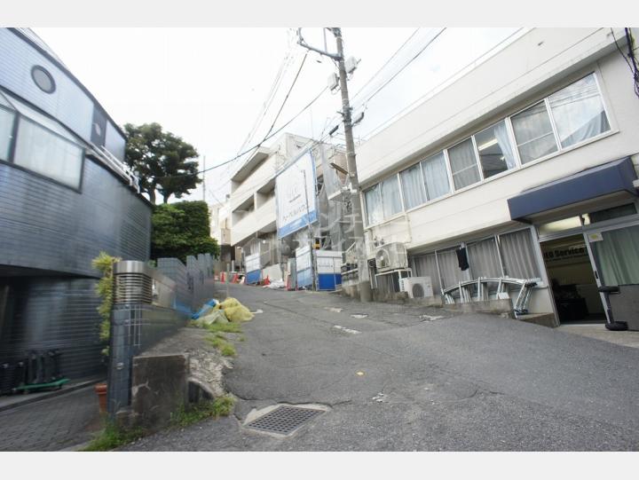 前面道路【高輪グリーンマンション】