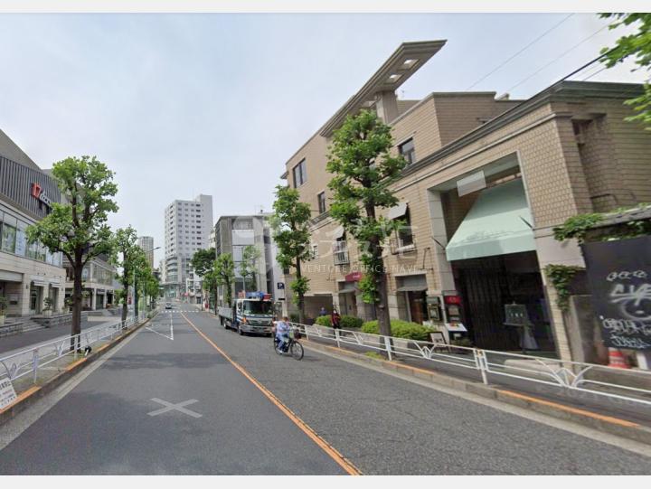 【前面道路】SUNROSER代官山