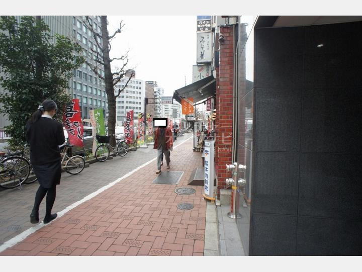 建物前通り【カクトビル宝町】