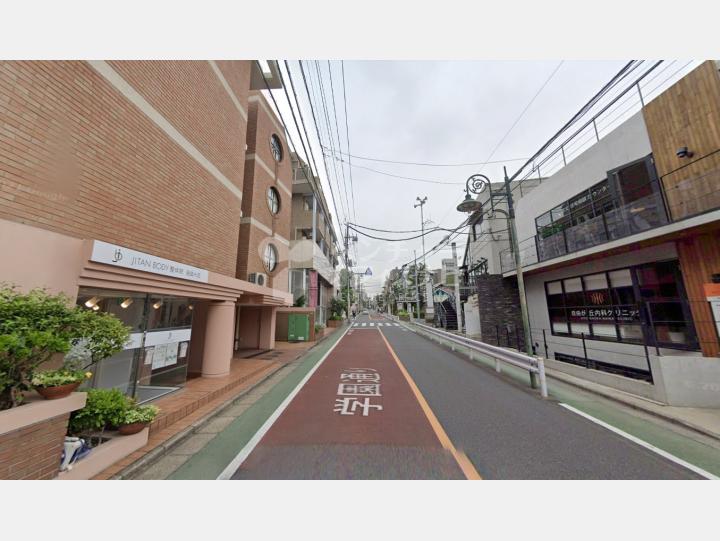 【前面道路】WAVE自由が丘