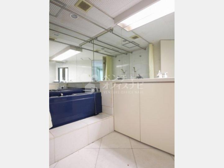 １０２浴室【サルート白金台】