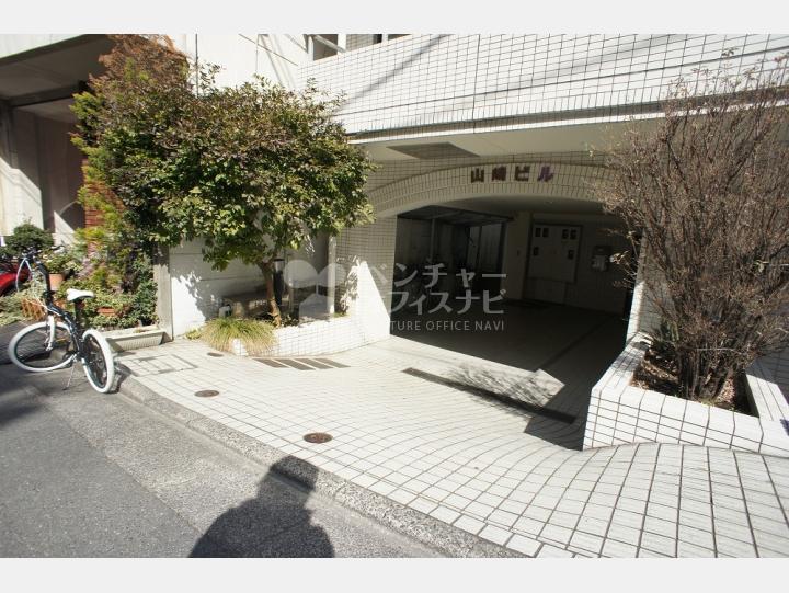 入口【山崎ビル】