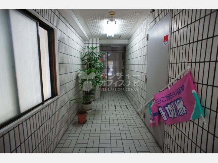 共用部通路　【グローリー西田】