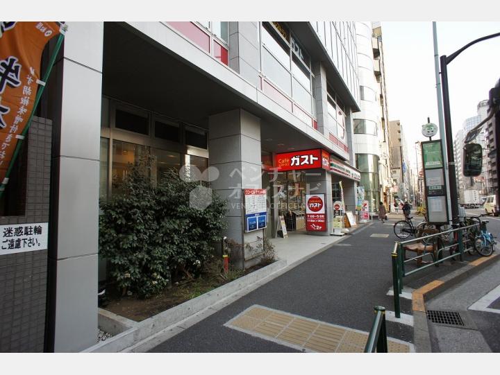 物件前 ワコービル