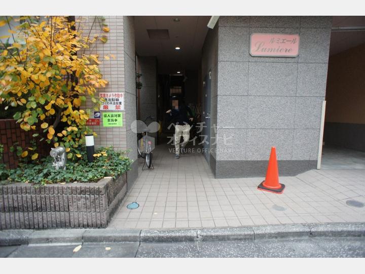入口 【ルミエール】