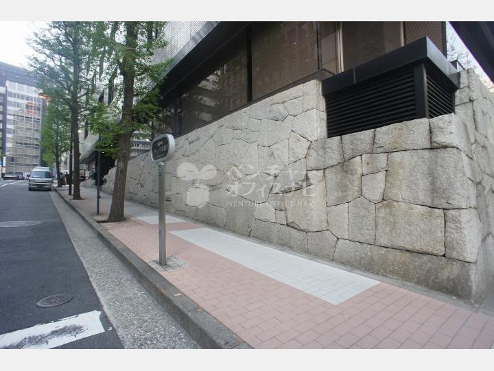 物件前の道 【新麹町ビル】