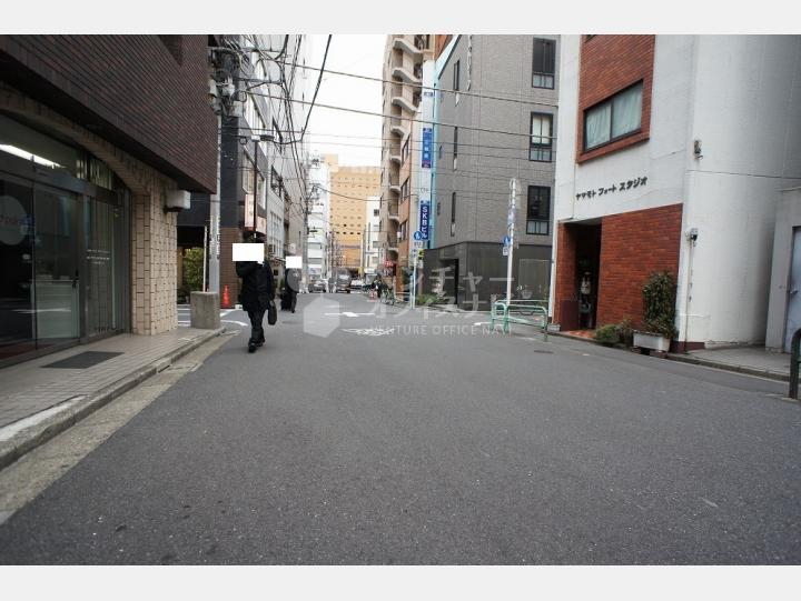 物件前の通り【岩見ビルディング】