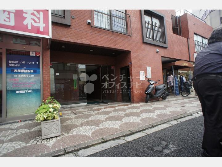 入口【新宿サマリヤマンション】