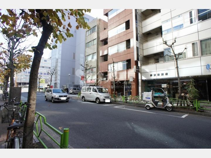前面道路【銀座大塚ビル】