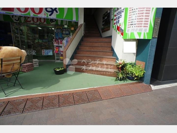 入口【まつもとビル】