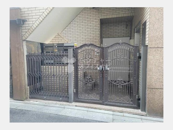 外観　【バイナリー・北青山】