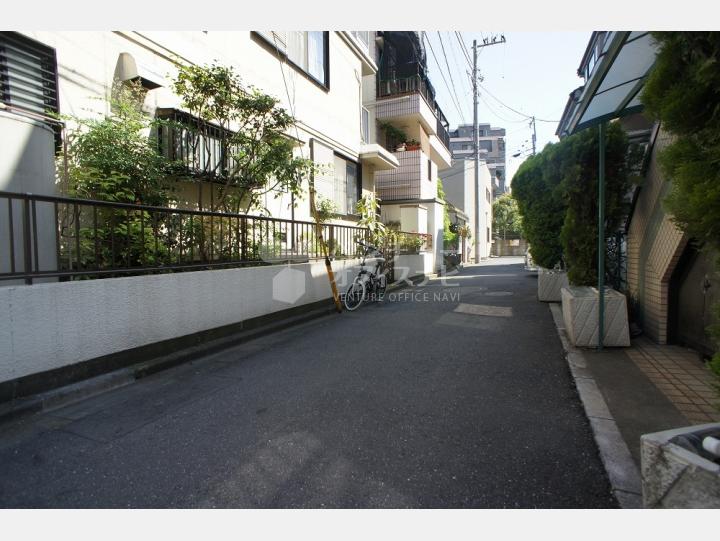 前面道路【オノラインビル】