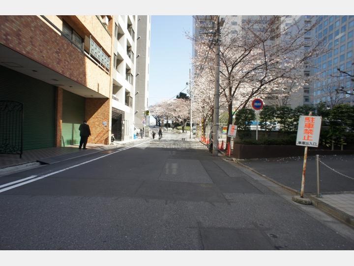 前面道路【越前堀永谷マンション】