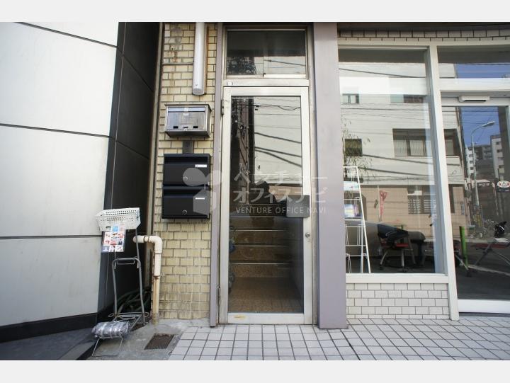 入口【オゼキビル】