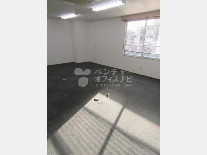 【宝栄西新宿ビル】