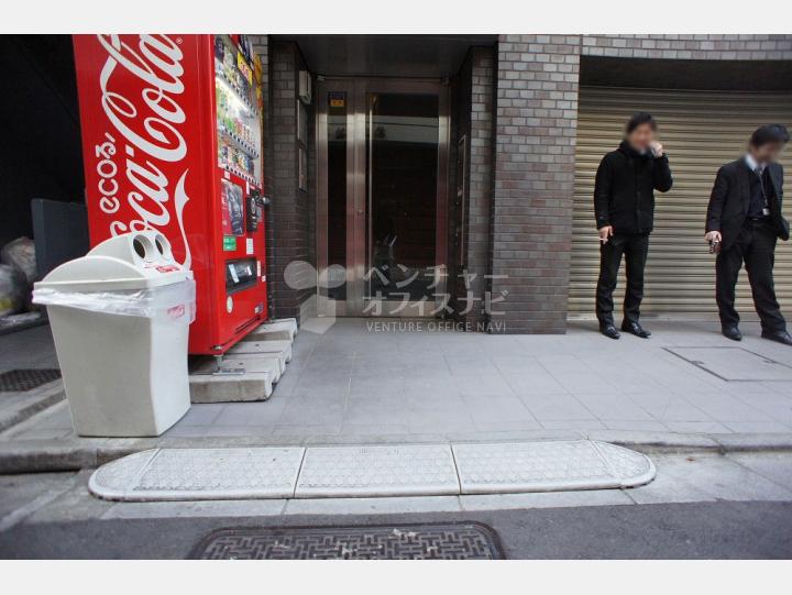 入口【神保町TKビル】