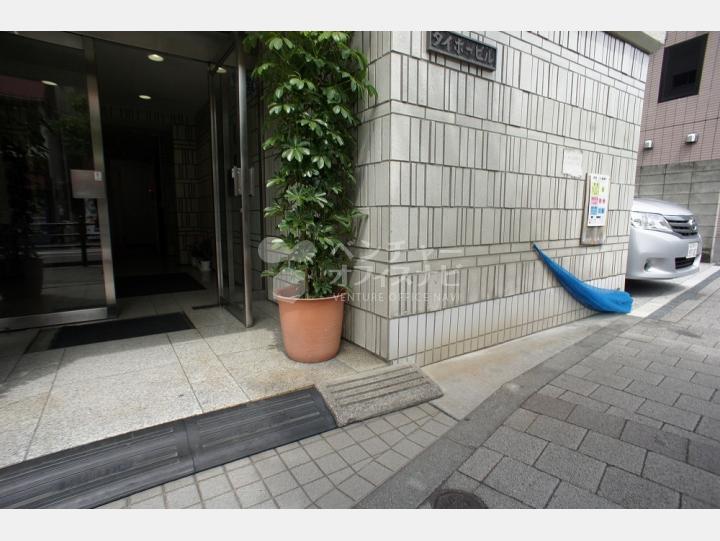 入口周辺【市ヶ谷タイホービル】