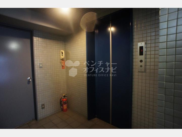 エレベーター【渡井ビル】