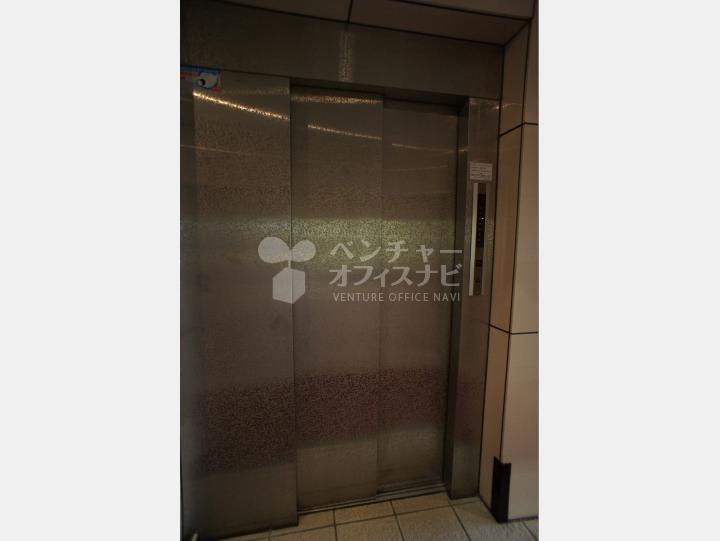 エレベーター 【サンカテリーナ】