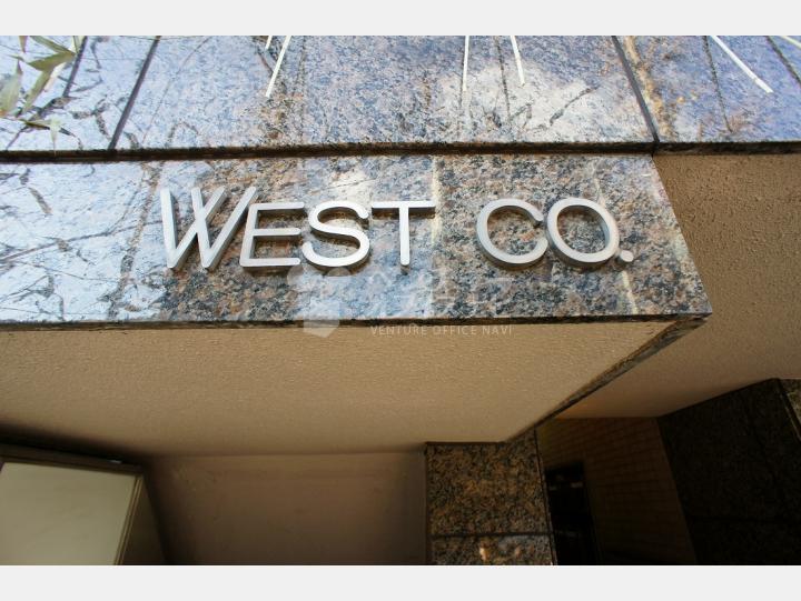 エントランス 【WEST Co.】
