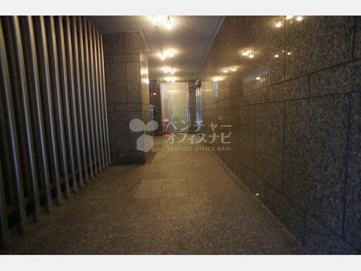 共用部通路 【ティーエスケービル】