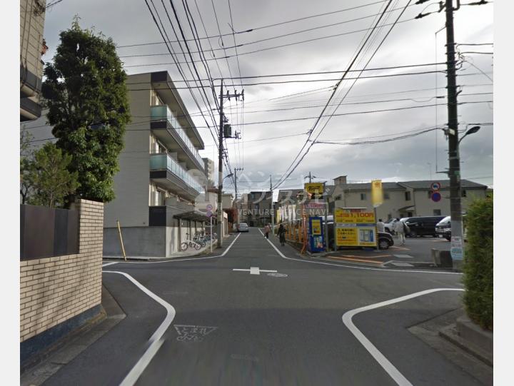 【前面道路】デュオコート