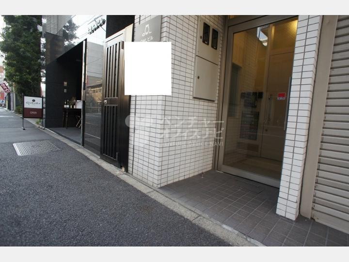 入口【アウル築地ビル】