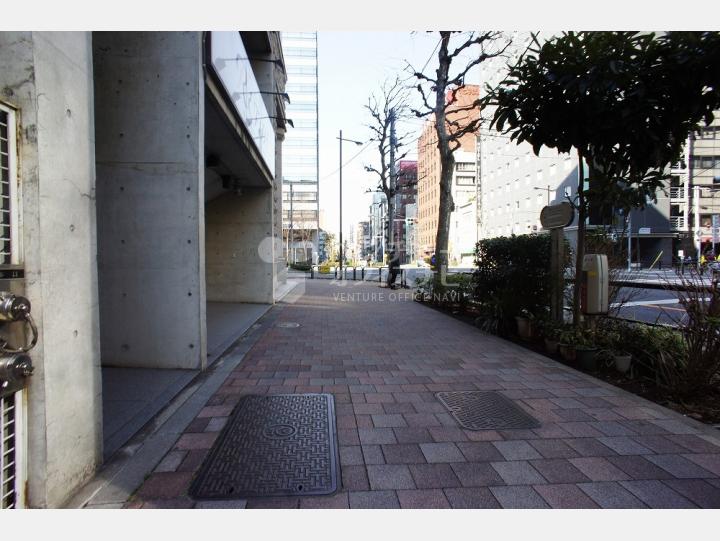 ビル前面道路【花井ビル】