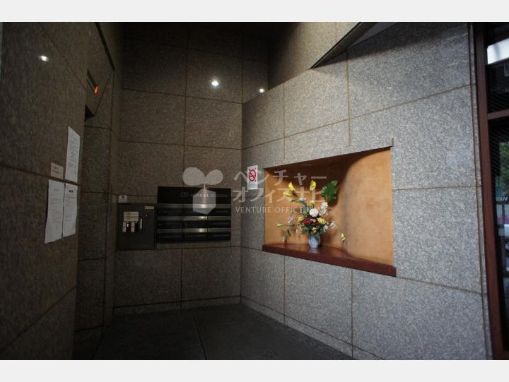 エントランス 【DS新宿ビル(DS SHINJUKU BUILDING)】