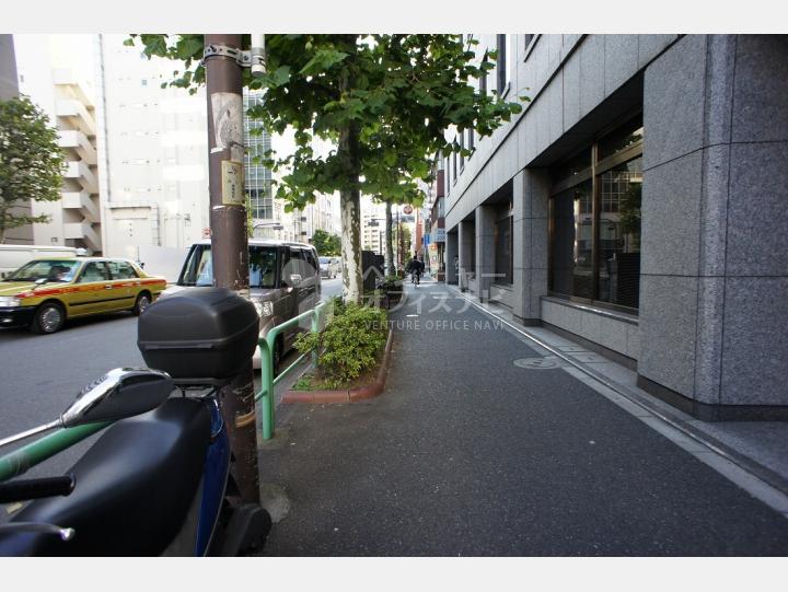 前面道路【神田進興ビル】