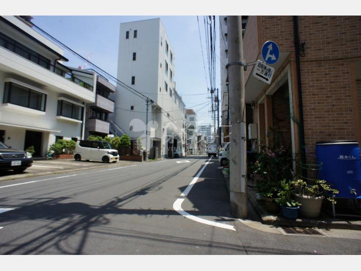 前面道路【緑マンション】