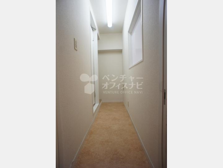 室内 SOHOマンション 【三信マンション】