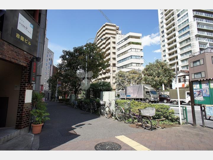 物件前通り【吉岡ビル】
