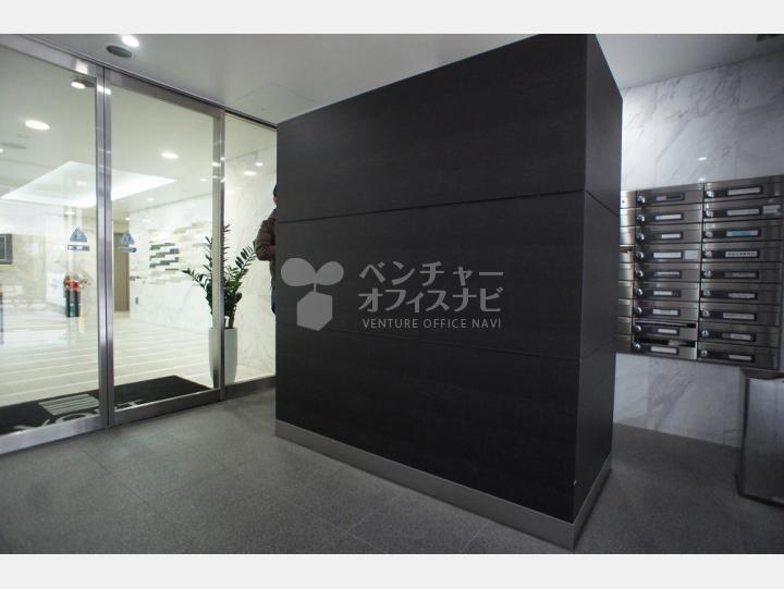 エントランス入口 【VORT銀座residence】