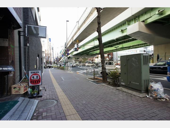 物件前通り【パールハイツ笹塚】