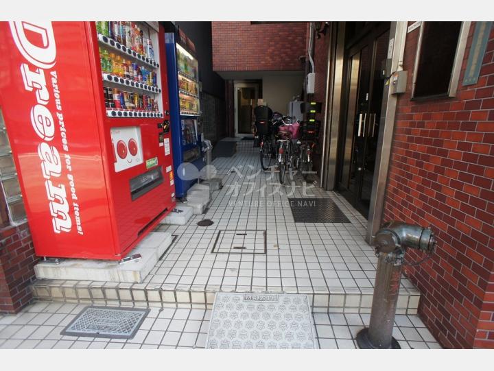 入口 【クアルト毛利ビル】