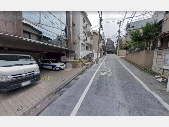 【前面道路】四谷クリエイトビル