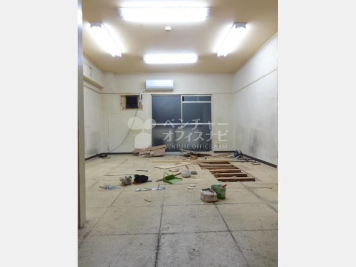 室内リフォーム中【泰共フラットビル】