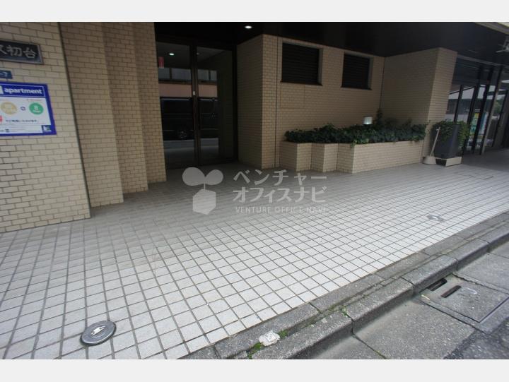 入口周辺【レジデンス初台】