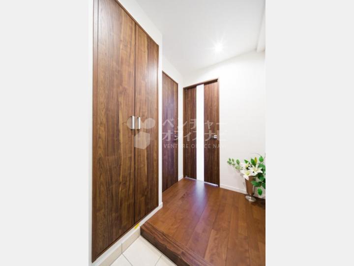 １００１玄関【クローバー六本木】