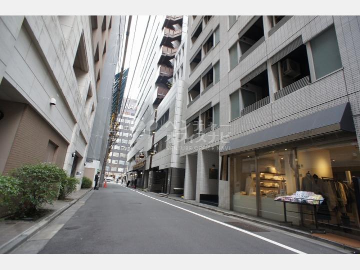 物件前通り【サントル銀座四丁目ビル】
