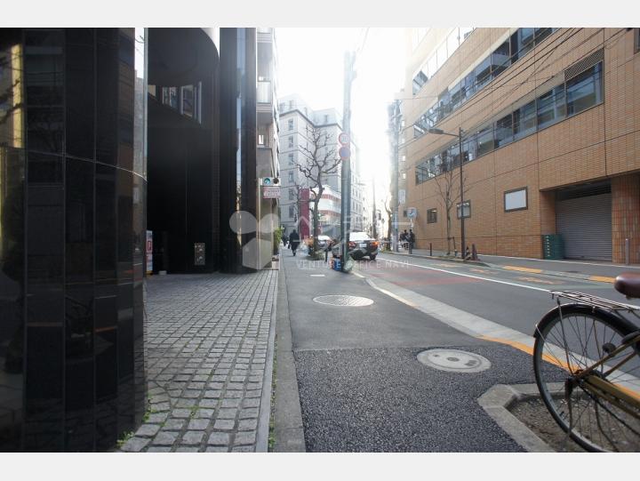 前面道路【一番町村上ビル】