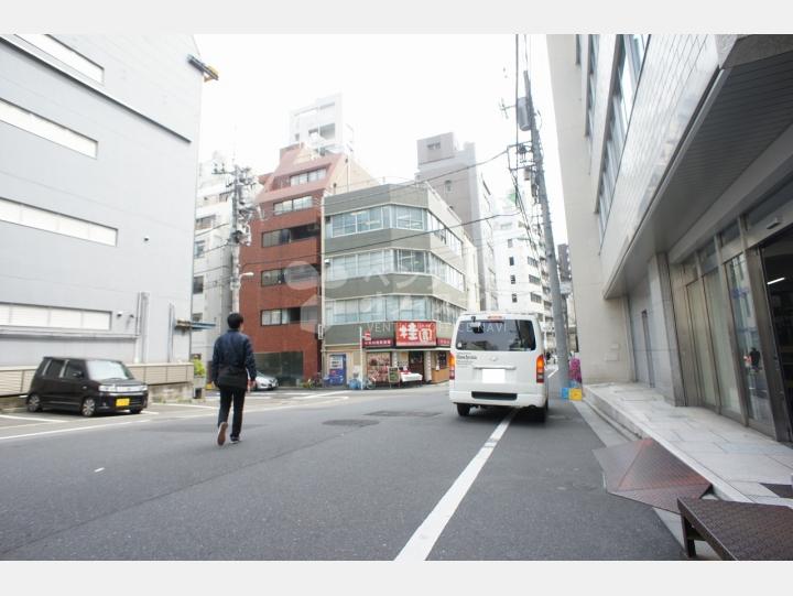 前面道路【新中央ビル】