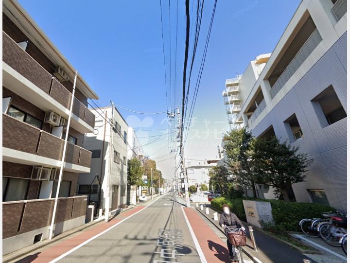 【前面道路】YSプラザ