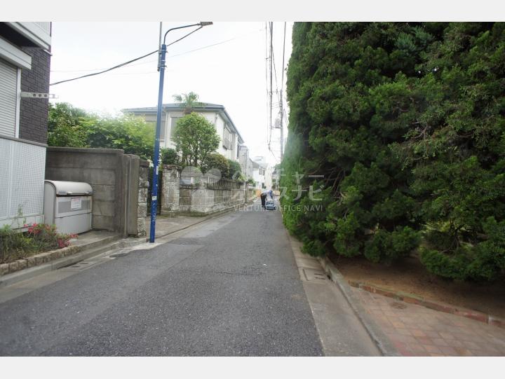 前面道路【高根ハイツ】