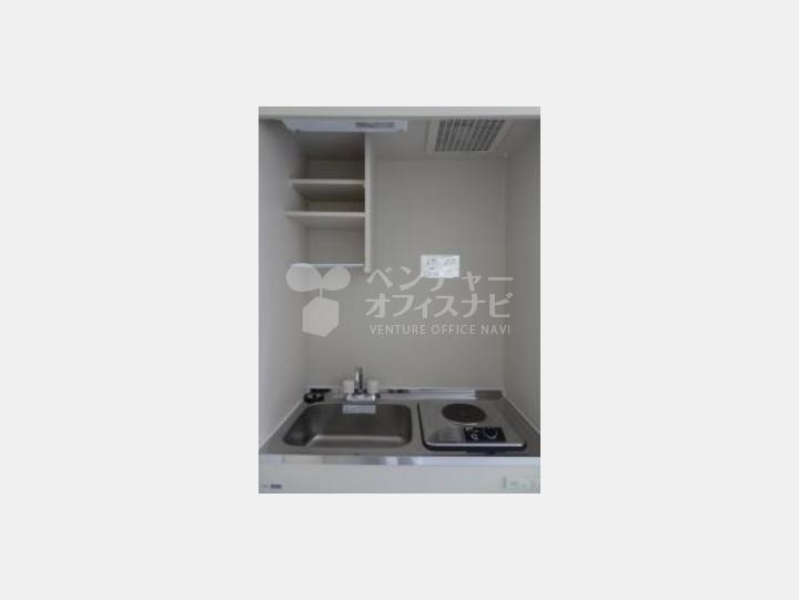 【レイフラット新宿】