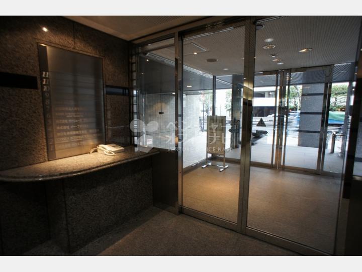 建物内社内案内板＆出入口【FORUM赤坂】